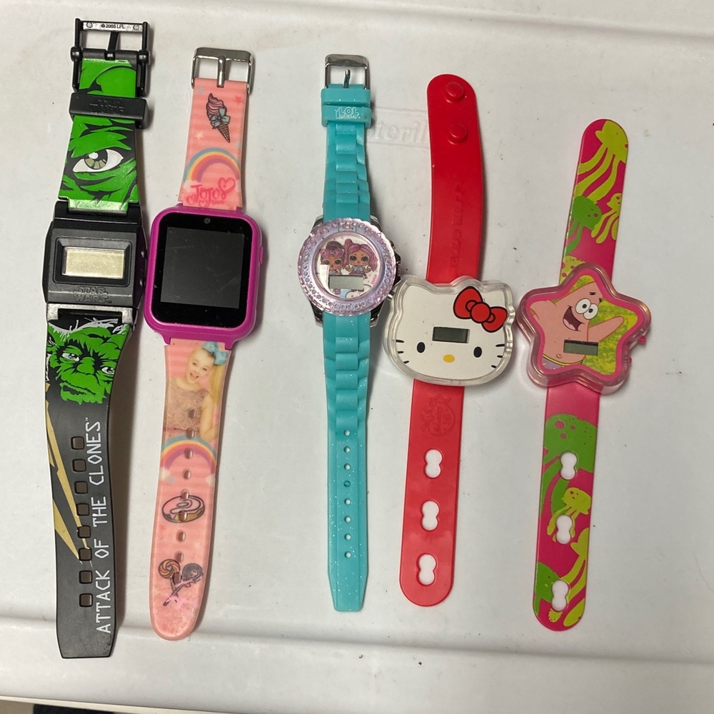 Lot of kids watches, yoda, lol, spongebob, etc
